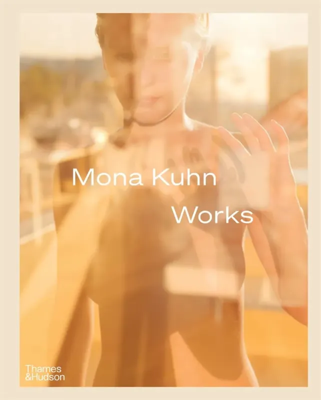 Изображение Mona Kuhn. Works