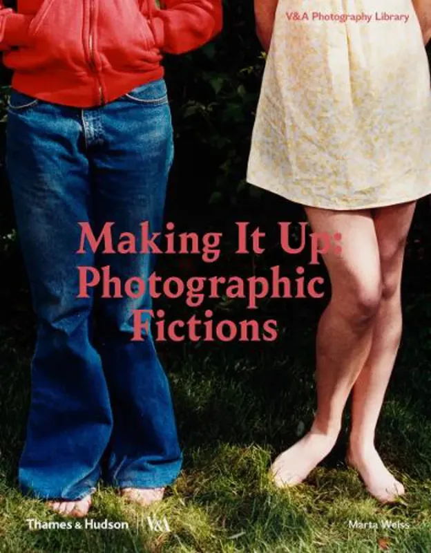 Зображення Making It Up: Photographic Fictions